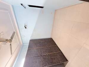 Room in 2 BHK Builder Floor at Khirki Extension – for Rent