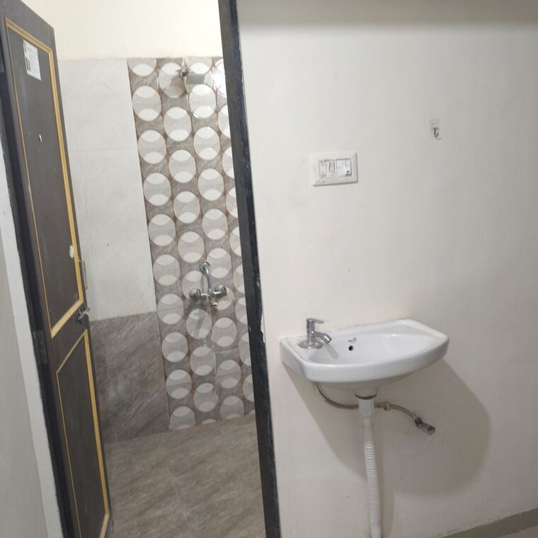 Bathroom, kharadi 1 Bedroom 500 Sq.Ft. Apartment In Kharadi Pune 10352852