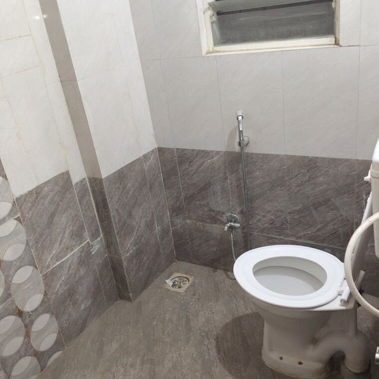 Bathroom, kharadi 1 Bedroom 500 Sq.Ft. Apartment In Kharadi Pune 10352852