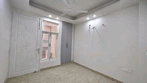 Room in 1 BHK Builder Floor at Chattarpur – for Rent