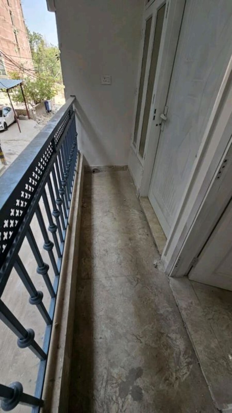 Balcony, chattarpur 1 Bedroom 500 Sq.Ft. Builder Floor In Chattarpur Delhi 10352910