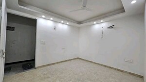 Room in 1 BHK Builder Floor at Chattarpur – for Rent