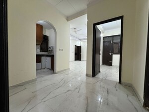 Room in 3 BHK Apartment at Chattarpur – for Rent