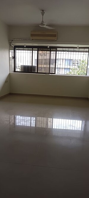 Building Lobby in 3 BHK Apartment at Juhu Park, Juhu – for Rent
