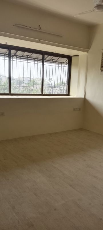 3 BHK 1200 Sq.Ft. Apartment in Juhu Park