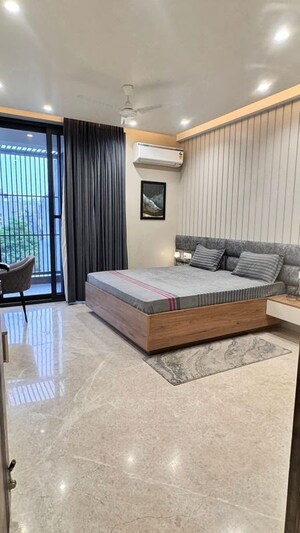 Living Room in 2.5 BHK Apartment at DLF Cyber Greens, Sector 24 – for Rent