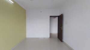Room in 3 BHK Apartment at Nahar Amrit Shakti, Chandivali – for Rent