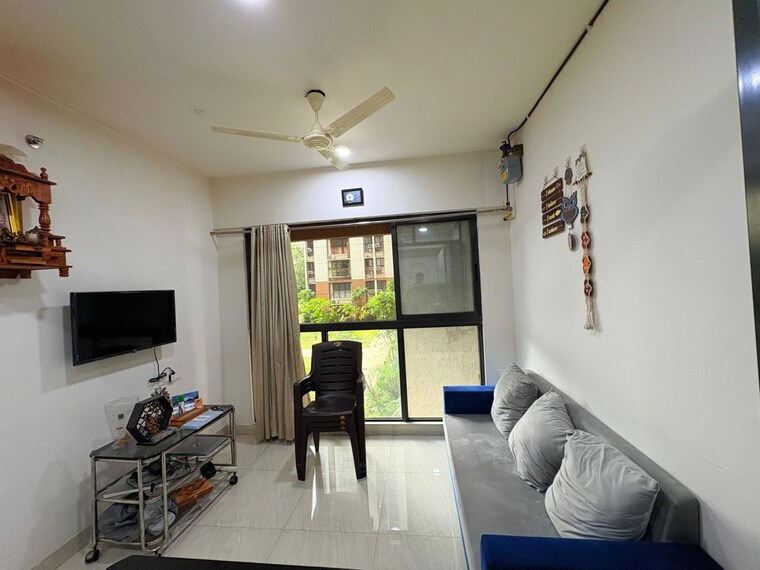 Living Room, lodha-crown-quality-homes 1 Bedroom 317 Sq.Ft. Apartment In Majiwada Thane 10352936