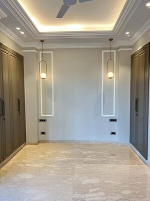 Building Lobby in 3 BHK Apartment at DLF Cyber Greens, Sector 24 – for Rent