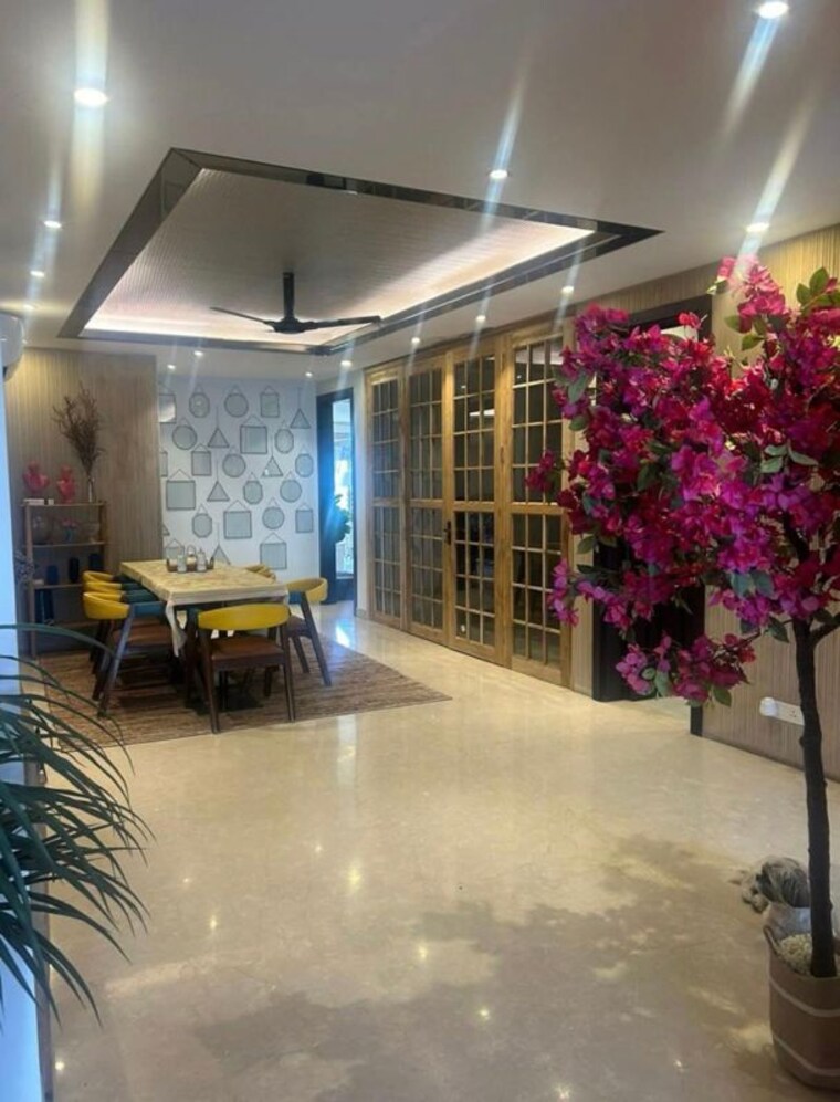 Living Room, dlf-cyber-greens 3.5 Bedroom 1980 Sq.Ft. Apartment In Sector 24 Gurgaon 10352986