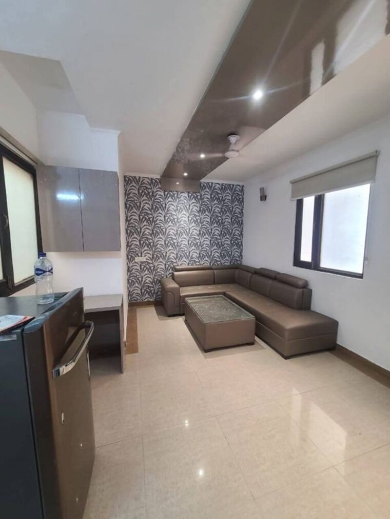 Living Room, dlf-cyber-greens 3.5 Bedroom 1980 Sq.Ft. Apartment In Sector 24 Gurgaon 10352986