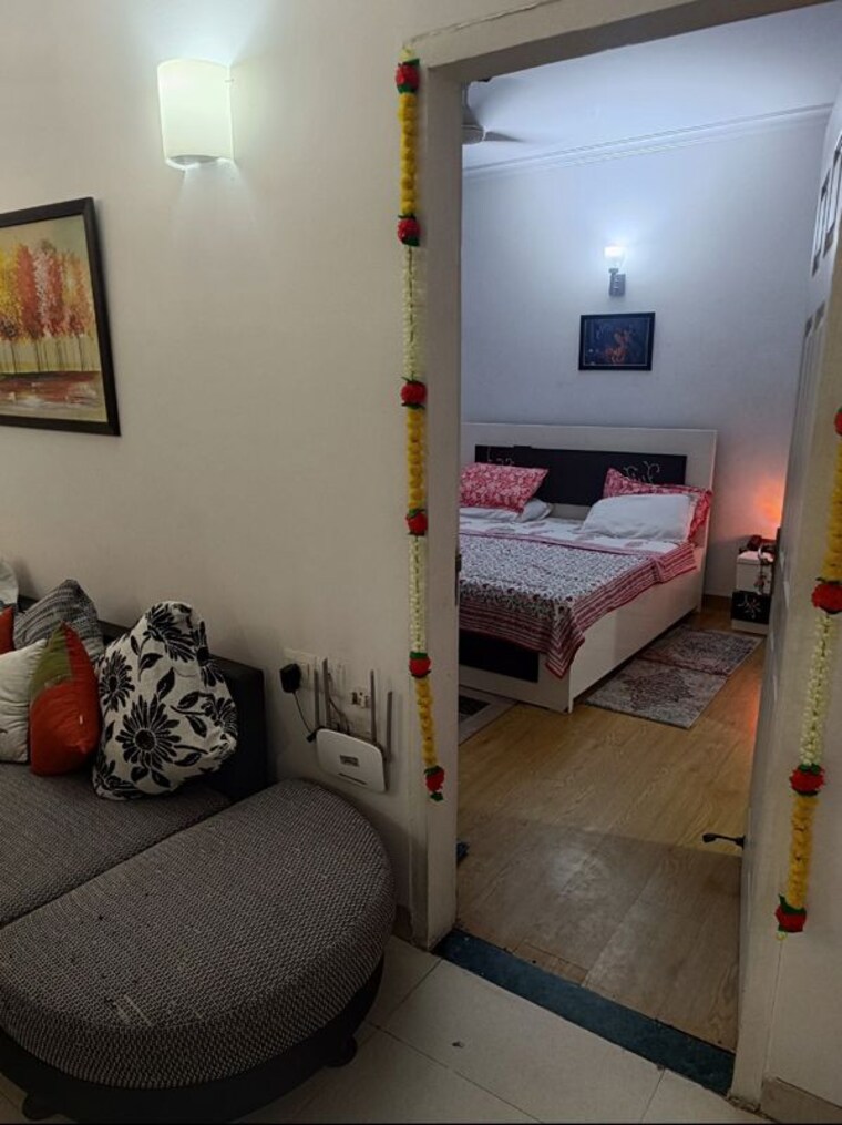Living Room, jaypee-green-crescent-court 3 Bedroom 3500 Sq.Ft. Apartment In Jaypee Greens Greater Noida 10353004
