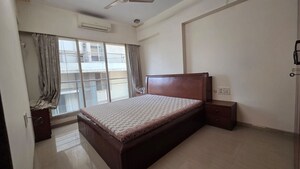 Bedroom in 3 BHK Apartment at Vile Parle West – for Rent