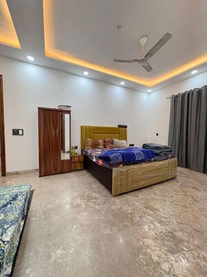 Bedroom in 1.5 BHK Apartment at DLF Cyber Park, Sector 20 – for Rent