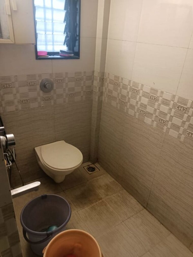 Bathroom, kamgar putala vasahat 1 Bedroom 800 Sq.Ft. Apartment In Kamgar Putala Vasahat Pune 10353027