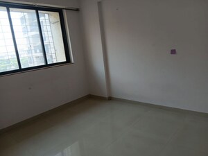 Room in 1 BHK Apartment at Puranik Hometown, Ghodbunder Road – for Rent
