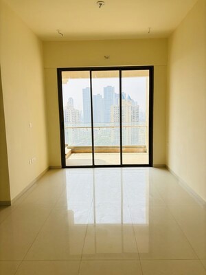 2 BHK Apartment For Rent in Prestige Siesta, Mulund West