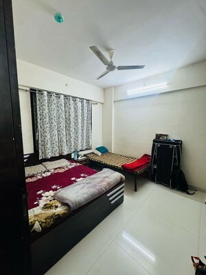 Bedroom in 2 BHK Apartment at Kamgar Putala Vasahat – for Rent