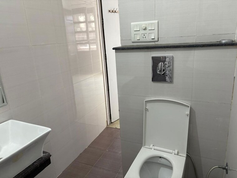 Bathroom, sector 20 3 Bedroom 1800 Sq.Ft. Independent House In Sector 20 Chandigarh 10207314
