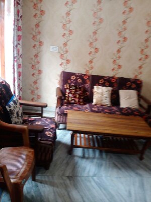 Living Room in 3 BHK Builder Floor at Sector 20 – for Rent