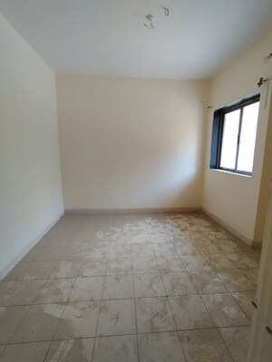 Room in 1 BHK Apartment at Vijay Apartment 3 CHS, Ghodbunder Road – for Sale