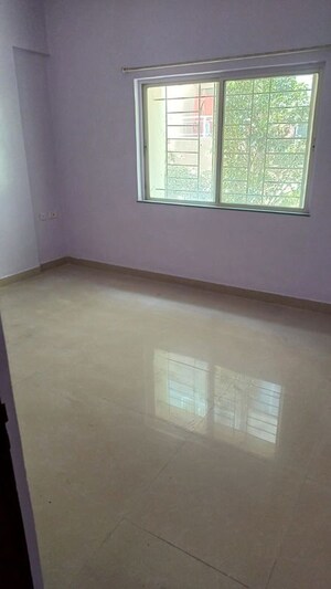Room in 3 BHK Apartment at Kamgar Putala Vasahat – for Sale