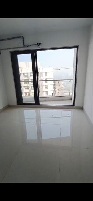 2 BHK Apartment For Sale in Sunteck City Avenue 1, Goregaon West