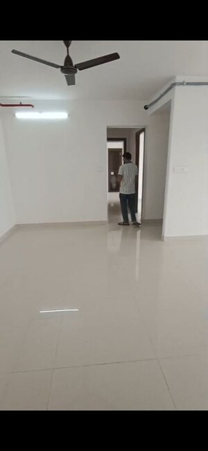 Room in 2 BHK Apartment at Sunteck City Avenue 1, Goregaon West – for Sale