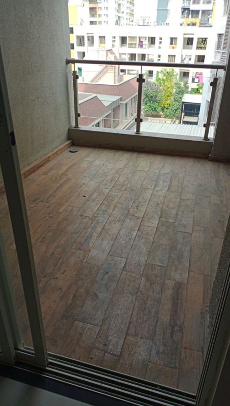 Balcony, patil nagar 3 Bedroom 1050 Sq.Ft. Apartment In Patil Nagar Pune 10353120