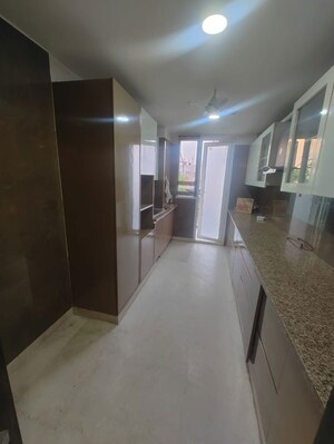 Building Lobby in 3 BHK Builder Floor at Sector 57 – for Rent