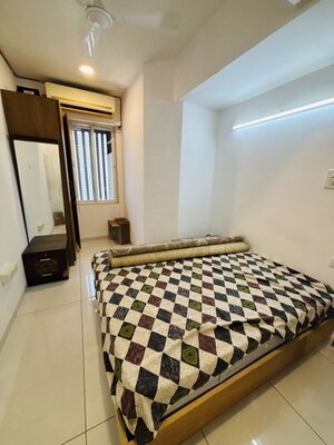 Bedroom in 2 BHK Apartment at Sheth Golden Willows, Mulund West – for Rent