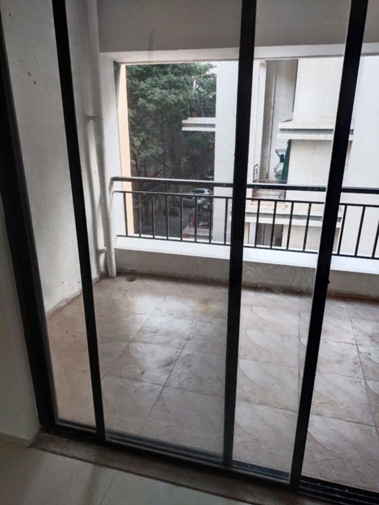Balcony, shreyas-palladium-exotica-phase-iii 1.5 Bedroom 800 Sq.Ft. Apartment In Dhanori Pune 10353131