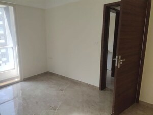Room in 2 BHK Apartment at Kamgar Putala Vasahat – for Rent
