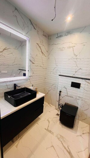 Team Area in 2.5 BHK Apartment at DLF Cyber Park, Sector 20 – for Rent