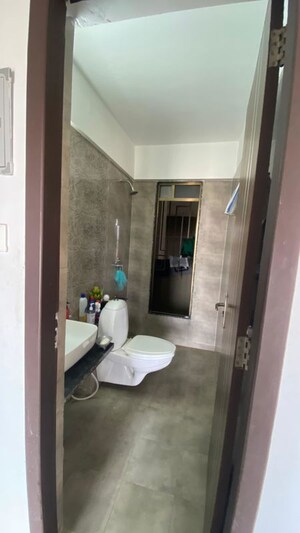 Bathroom in 1 BHK Apartment at Subhash Nagar – for Rent