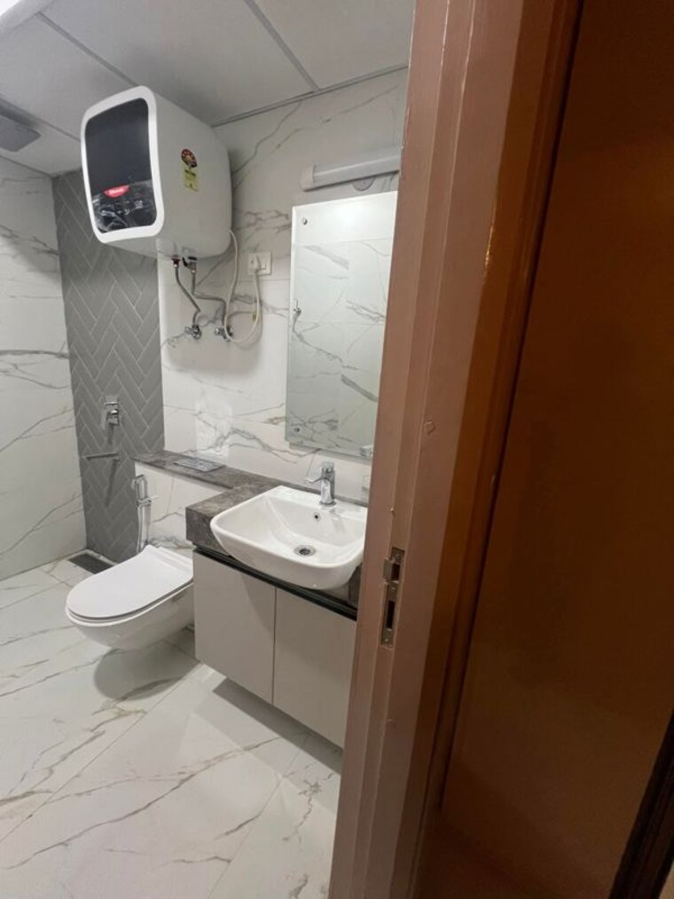 Bathroom, m3m-heights 2 Bedroom 1261 Sq.Ft. Apartment In Sector 65 Gurgaon 10353139