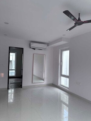 Room in 4 BHK Villa at My Home Ankura, Tellapur – for Rent