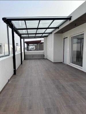 Room in 4 BHK Villa at My Home Ankura, Tellapur – for Rent