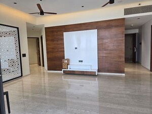 Room in 3 BHK Apartment at Omkar 1973, Worli – for Sale