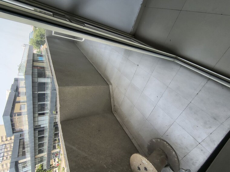 Balcony, pyramid-midtown 2 Bedroom 1000 Sq.Ft. Apartment In Sector 59 Gurgaon 10352554