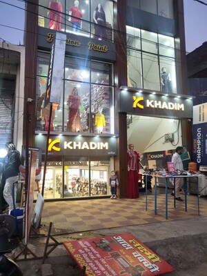 Gym in  Shop at Arjunganj – for Rent