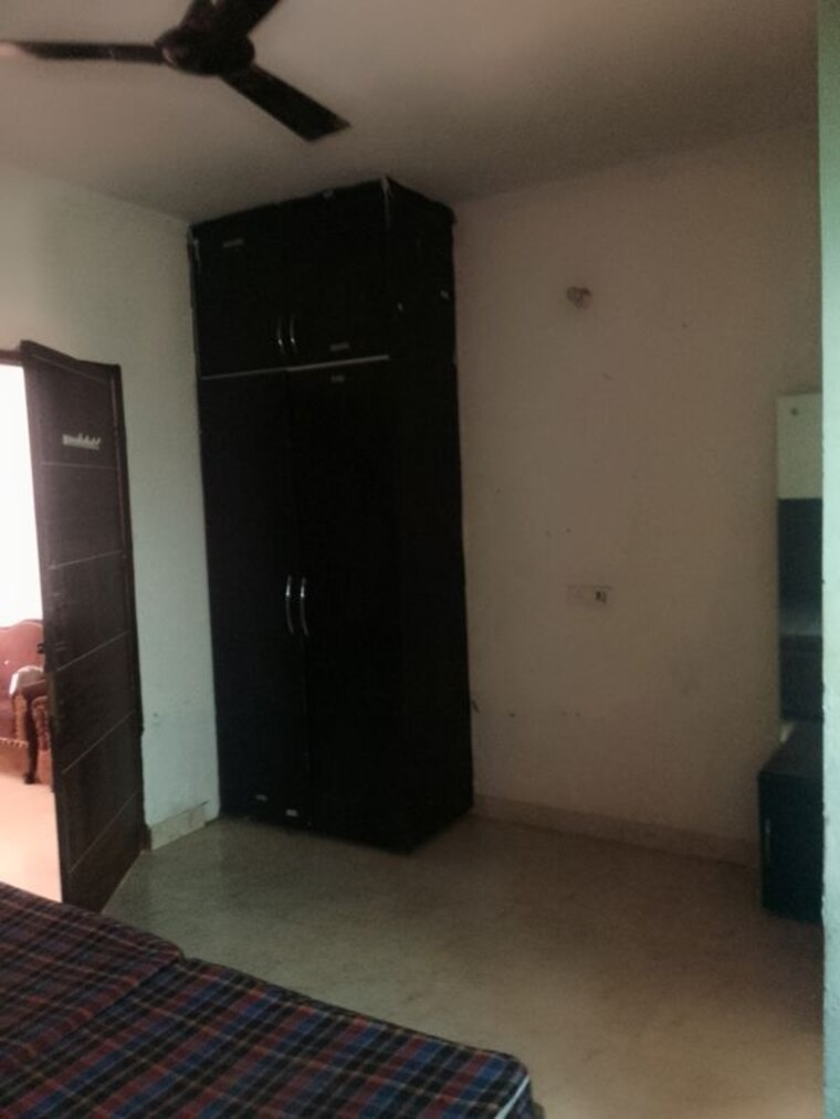 Room, kharar road 1 Bedroom 510 Sq.Ft. Apartment In Kharar Road Mohali 10353191