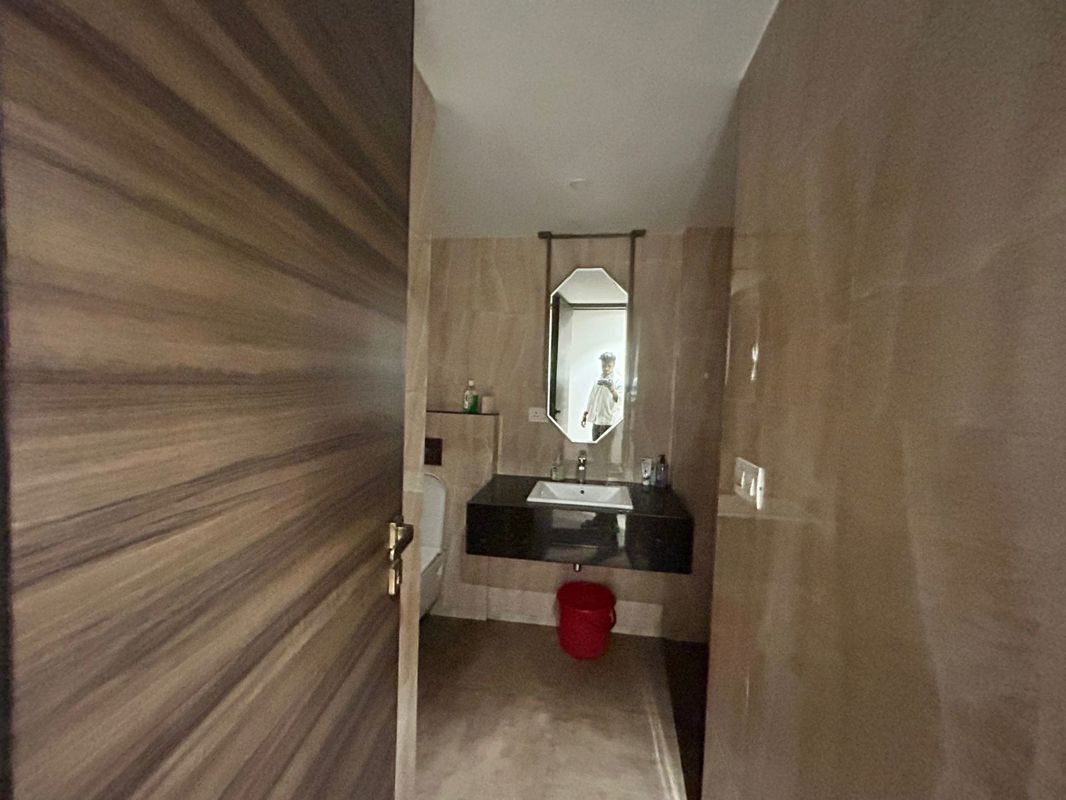 1 BHK + Pooja Room Apartment For Rent in Metropolis Bayside