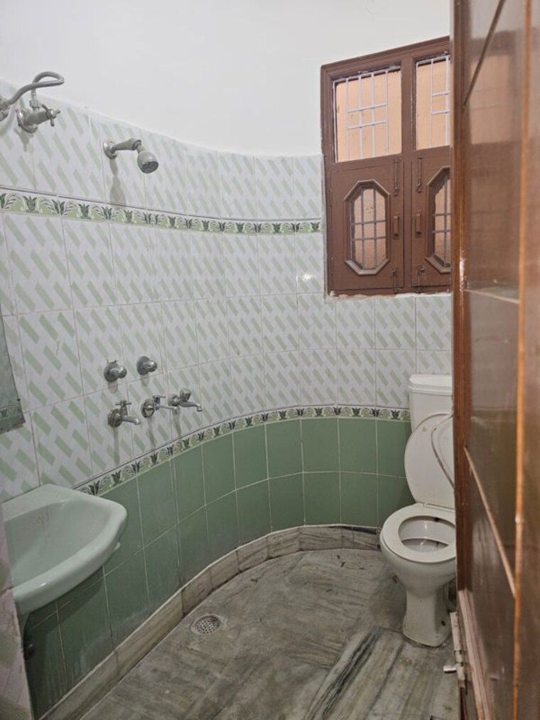 Bathroom, ms-enclave-zirakpur 3.5 Bedroom 2200 Sq.Ft. Independent House In Dhakoli Zirakpur 10353246