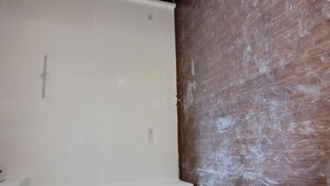 Room in 2.5 BHK Apartment at M3M Marina, Sector 68 – for Rent