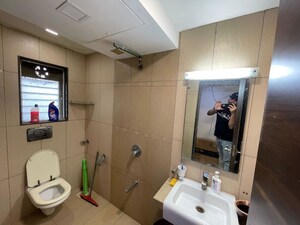 Bathroom in 3 BHK Apartment at Embassy Apartments, Andheri West – for Rent