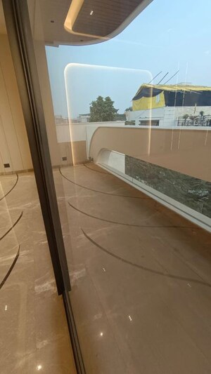 Balcony in 3.5 BHK Apartment at Jawahar Nagar – for Rent