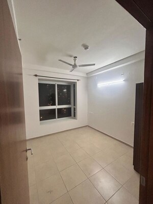 Room in 2 BHK Apartment at Bhartiya Nikoo Homes, Thanisandra Main Road – for Rent