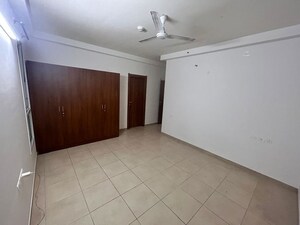 Room in 2 BHK Apartment at Bhartiya Nikoo Homes, Thanisandra Main Road – for Rent