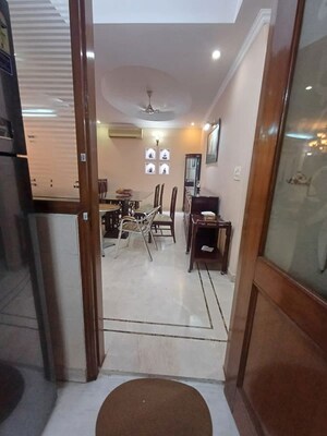 Bathroom in 3 BHK Apartment at Zamrudpur – for Rent